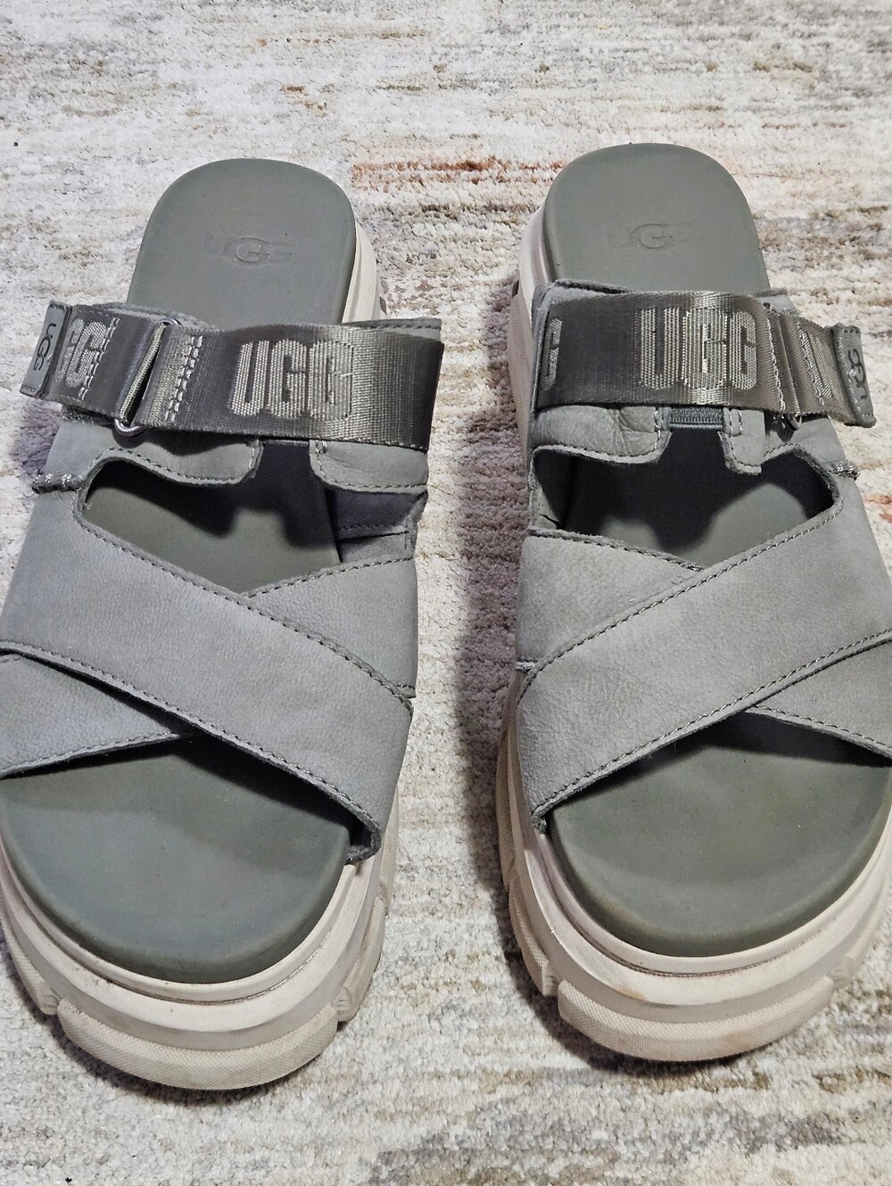 UGG Ashton Slide Olive Cross-Strap Sandals Women's Size 9